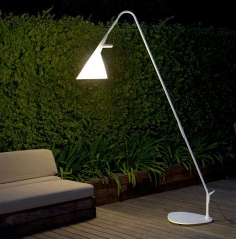 9 Cool Modern Outdoor Lamps And Lights To Try - DigsDigs