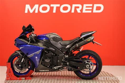 Yamaha YZF R1 Ilmainen Kotiintoimitus Huoltokirja TCS Akrapovic 1