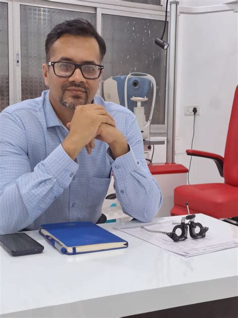 Dr. Tejas Sheth - Ophthalmologist in thane maharashtra, thane | Book