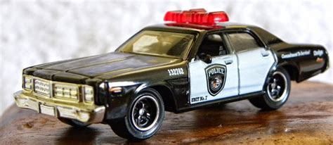 Modelmadnessuk Matchbox Dodge Monaco Police