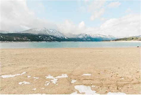 Noelle + Ethan | Cle Elum Lake Elopement