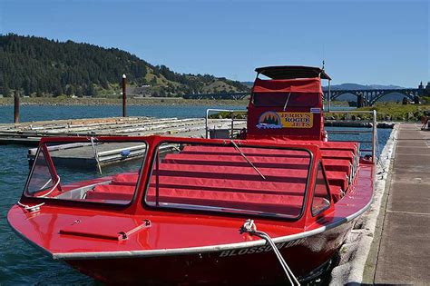 Jet Boat Rogue River Lodge