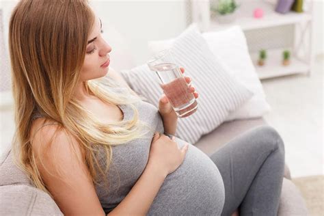 10 Ways To Relieve Heartburn Naturally While Pregnant