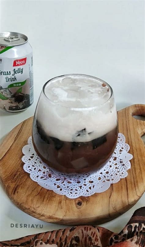 Es Cincau Susu Cokelat Nata De Coco Yoripe