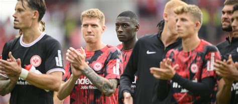 Sekunden Drama bei Eintracht Frankfurt Transfer von Kolo Muani wäre