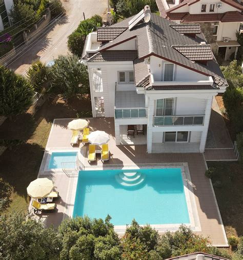 Fethiye Ovac K Ta Kalabal K Ailelere Uygun Zel Havuzlu Modern Villa