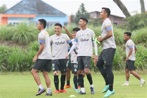 Pemain PSIM Yogyakarta Kembali Berlatih Di Lapangan Kenari Sangat