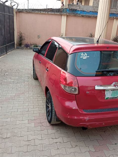 Clean Nigerian Used Toyota Matrix 04 2 3m SOLD Autos Nigeria