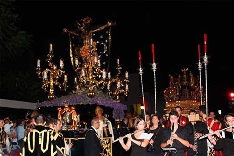 En Córdoba se ha celebrado el Vía Crucis Magno con motivo del Año de la