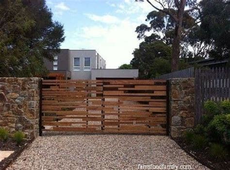 30 Simple Cheap Driveway Gate Ideas And Designs Wood Metal