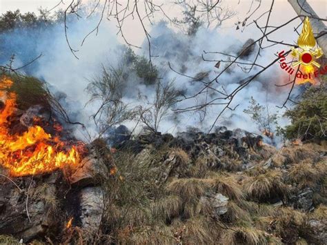 Domodossola L Incendio Di Monteossolano La Stampa