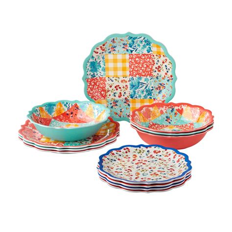 The Pioneer Woman Patchwork Medley Piece Melamine Dinnerware Set