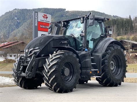 Valtra Q305 EHR Landwirt