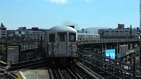 MTA New York City Subway Flushing Main Street Bound R62A 7 Local