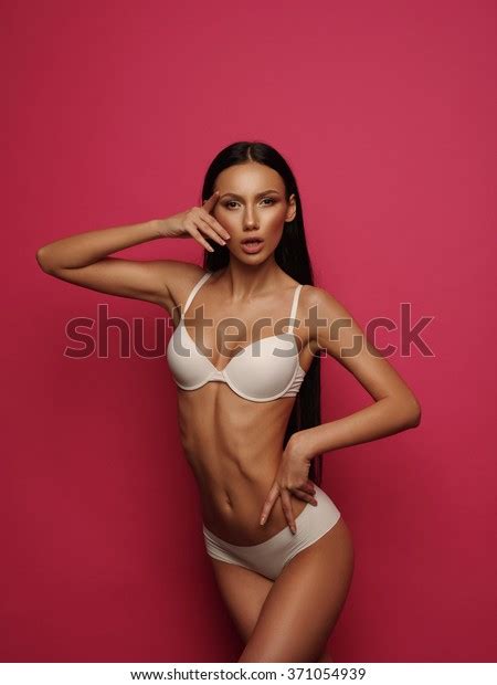 Beautiful Model Dark Straight Hair Almondshaped Stock Photo 371054939