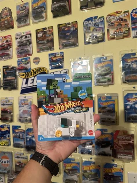 HOT WHEELS Racer Verse Minecraft Chicken Jockey PicClick CA