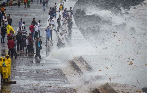 Maharashtra Rains Leave Two Dead Hundreds Stranded The Wire Science