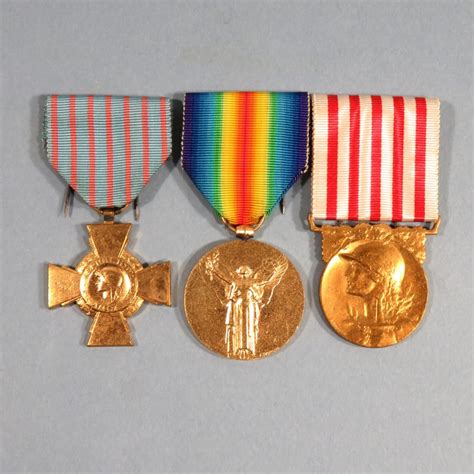 ENSEMBLE DE 3 MEDAILLES DE LA GUERRE 1914 1918 CROIX DU COMBATTANT