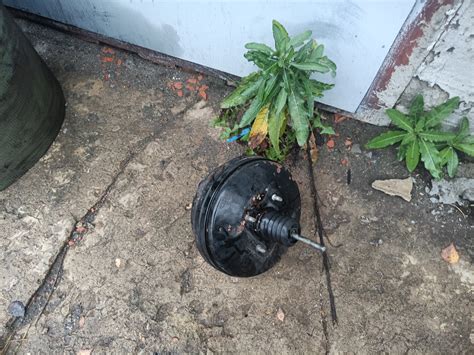 Замена вакуумника и ГТЦ — РАФ 2203-01, 2,5 л, 1989 года | своими руками ...