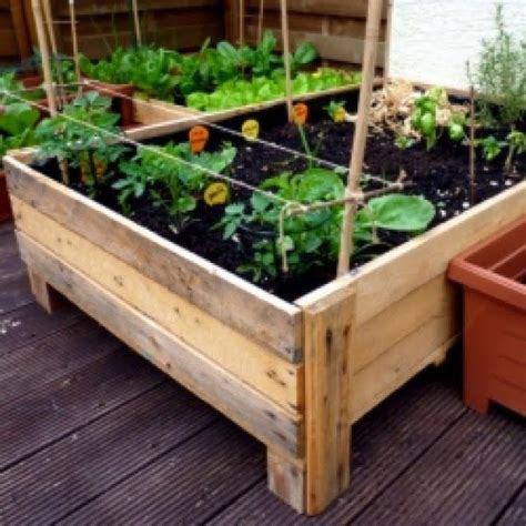 53 Easy & Creative DIY Planter Box Ideas for Your Home and Garden