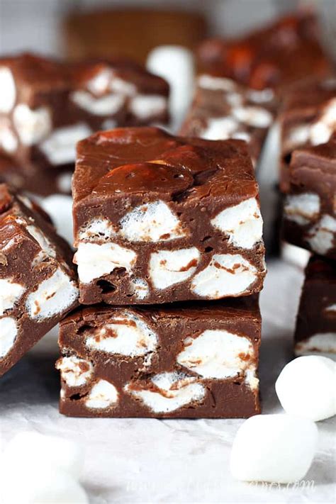 Three Ingredient Marshmallow Fudge Marshmallow Fudge Fudge Recipes Chocolate Peanut Butter