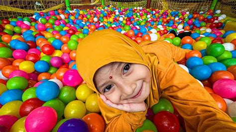 Aqila Bersenang Senang Di Playground Bermain Sepuasnya Dengan Papa