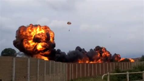 Incidente Frecce Tricolori Precipita Aereo Muore Bimba Di Anni