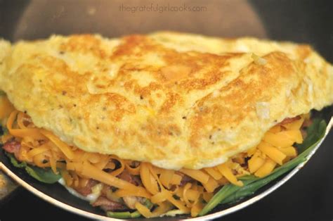 Bacon, Mushroom, Spinach And Cheese Omelette | The Grateful Girl Cooks!