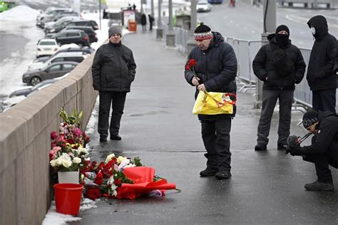 Prominent Russian Human Rights Activist Oleg Orlov Gets 2 1 2 Years In Prison For Criticizing War