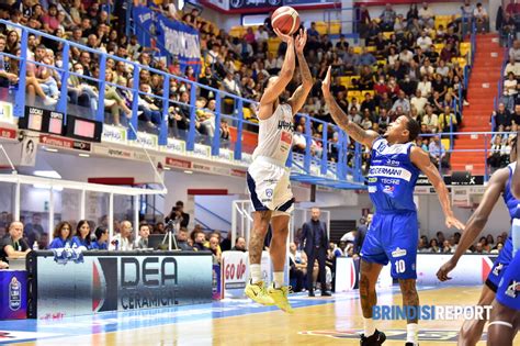 New Basket Brindisi Brescia Nelle Foto Di Vito Massagli