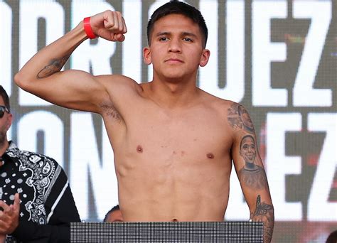 Bam Rodriguez Decisions Israel Gonzalez Retains Title In Tougher Than