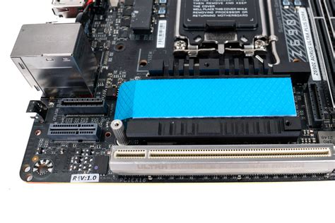 Gigabyte Z690I AORUS Ultra Plus DDR4 Review Board Layout TechPowerUp