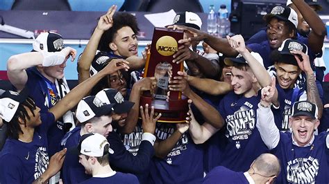 College Basketball Fans Divided As March Madness Tradition One Shining