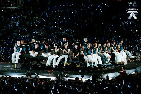 anh trai   concert  sap bung  ngay  tai van phuc