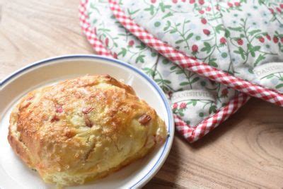 Scones Med Rabarber Og Skyr Nem Opskrift Nogetiovnen Dk