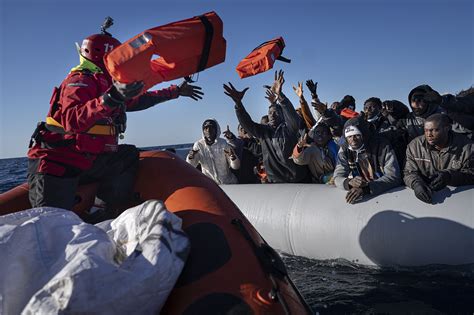 Geo Barents Motovedetta Libica Voleva Bloccare Soccorso Di Cento