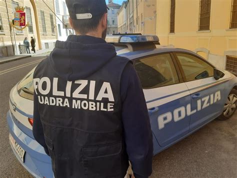 Roma Rapina All Ufficio Postale Sull Appia Enne Arrestato In Minuti