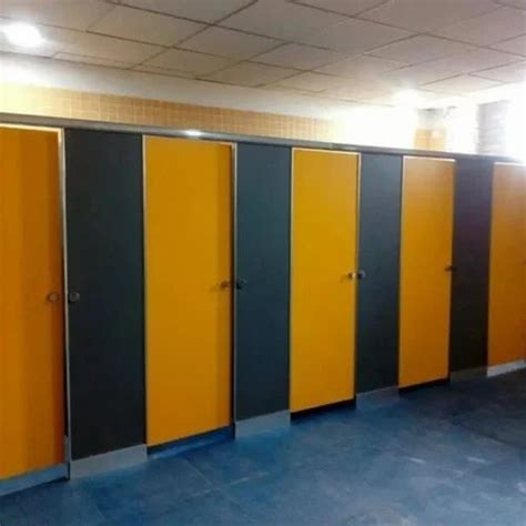 Wooden Restroom Cubicle Partition at Rs 14500 in Thane | ID: 24021139233