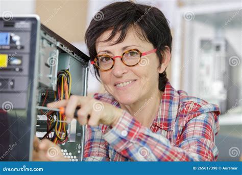 Femme Mature Au Travail Photo Stock Image Du Gens Professionnel