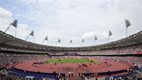 Olympics: Athens venues lie empty as tenth anniversary nears - BBC Sport