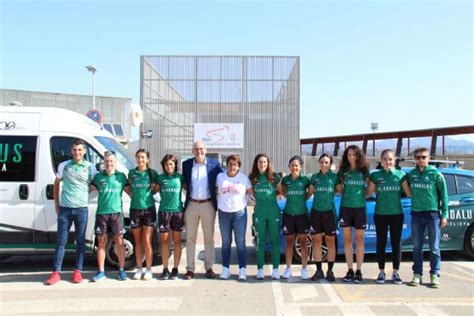 El equipo benjamín masculino del Club Voleibol Cártama se proclama