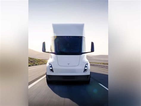 Tesla To Deliver First Semi Trucks To Pepsi By Dec 1 Musk