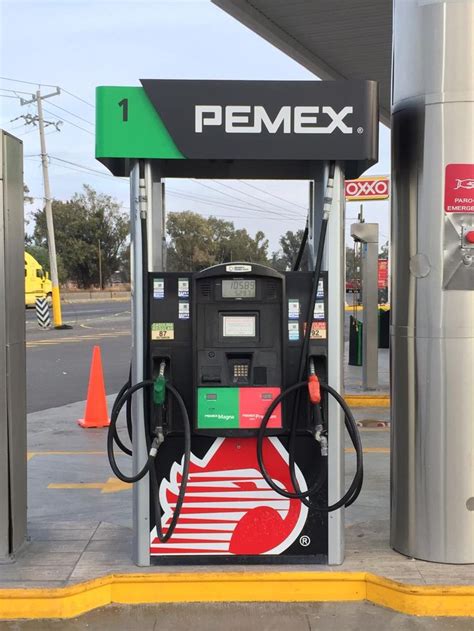 Nueva Gasolinera Pemex Con La Nueva Imagen De Pemex Nivel Castro Del