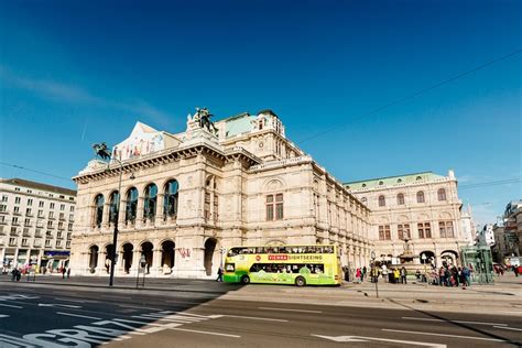 Passeio Turístico Sightseeing Bus Paradas em Viena Hellotickets