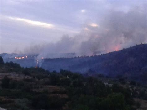 Siete Medios Aéreos Y 16 Brigadas Trabajan En La Extinción Del Fuego De Bolbaite