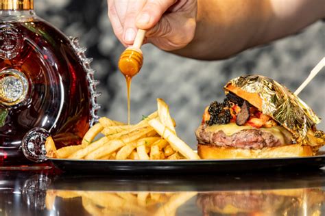 Philadelphias Most Expensive Burger Ever Debuts Wrapped In Gold For 700