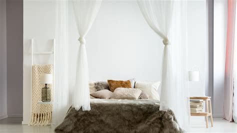 30 Gorgeous Ways To Style A Canopy Bed