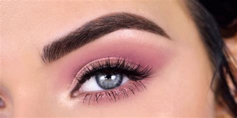 Faire Monter Le Rose Aux Yeux Make Up