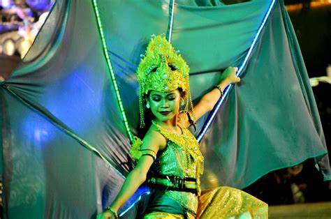 Lautan Manusia Jadi Saksi Pergelaran Wayang Jogja Night Carnaval