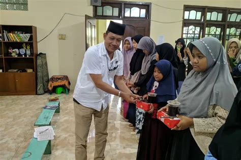 Doa Mengusap Kepala Anak Yatim 10 Muharram Arab Latin Dan Arti